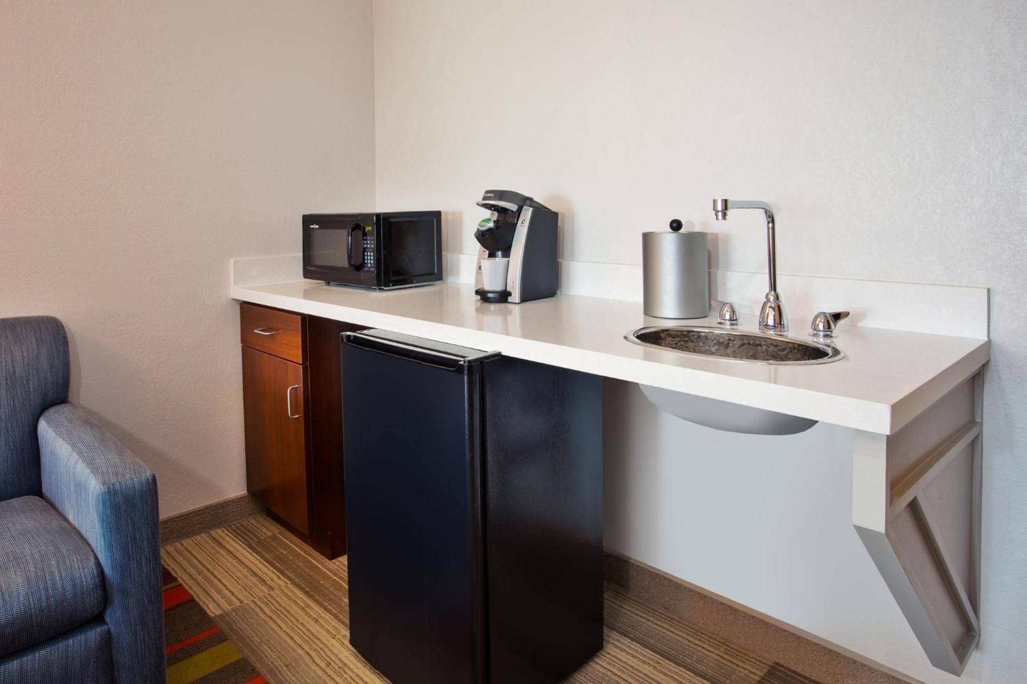 Holiday Inn Express Hotel & Suites Rochester Webster By Ihg Exteriér fotografie